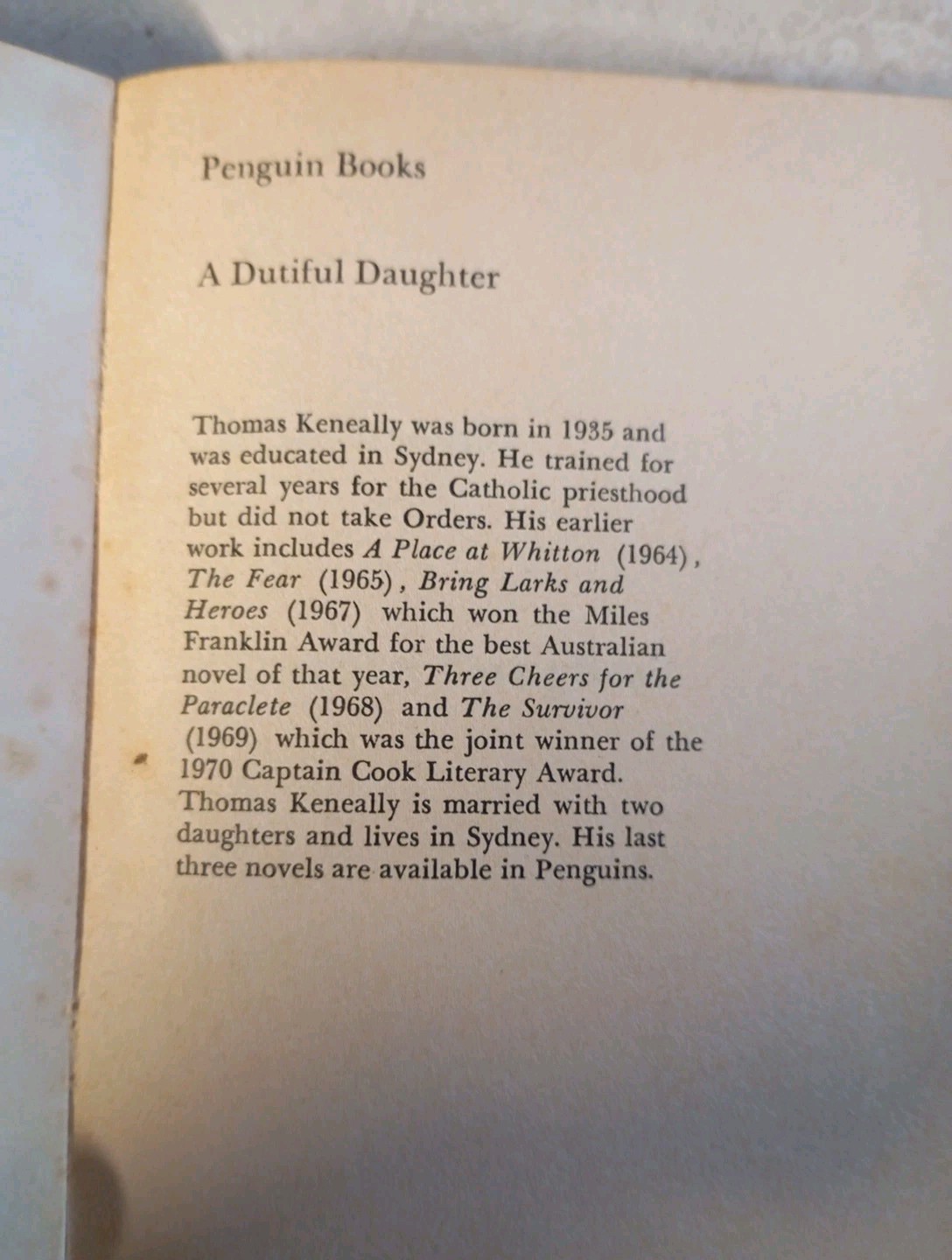 A Dutiful Daughter by Thomas Keneally (paperback, 1972) - Image 4